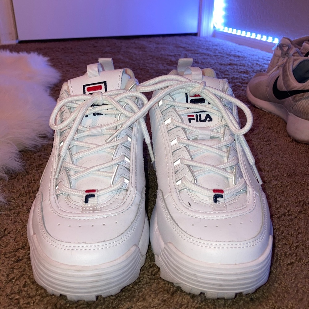 filas worn twice